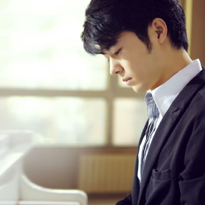 纲手穿比亚尼内射
